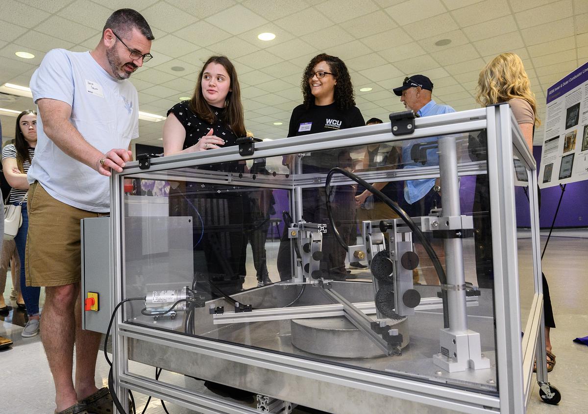 Students Present Mechanical Engineernig capstone project